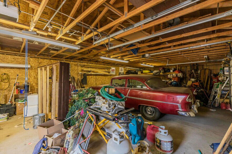 More Photos Of 605 4th Ave, Fort Garland Hotel For Sale