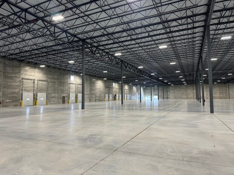 More Photos Of 13 Ritter Way, Lebanon Warehouse For Lease