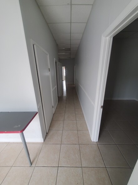 More Photos Of 5303 E Colonial Dr, Orlando Unknown For Lease
