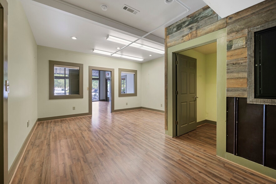 More Photos Of 226 W Washington St, Madison Freestanding For Sale