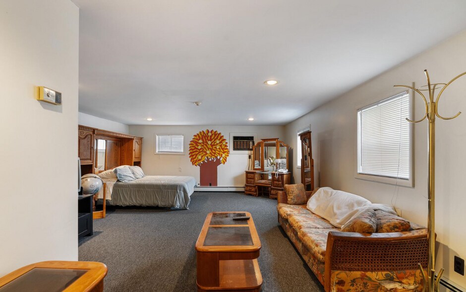 More Photos Of 26 Little St, Matawan Flex For Sale