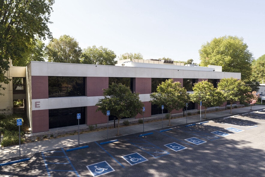 More Photos Of 23861 McBean Pky, Valencia Unknown For Lease