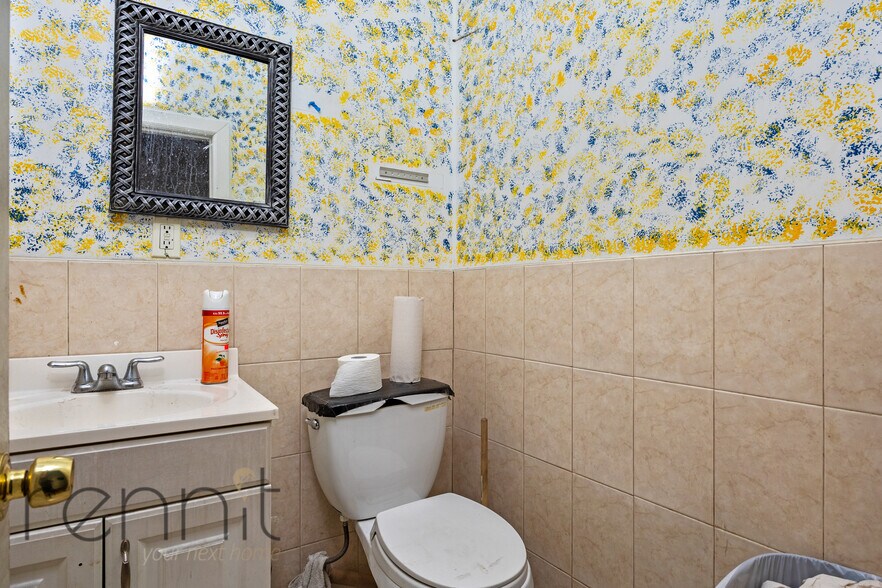 More Photos Of 1449 Broadway, Brooklyn Storefront For Lease