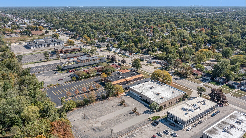 More Photos Of 17220 W 12 Mile Rd, Southfield Office For Sale