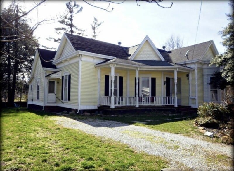 More Photos Of 132 E Broadway Ave, Richmond Specialty For Sale