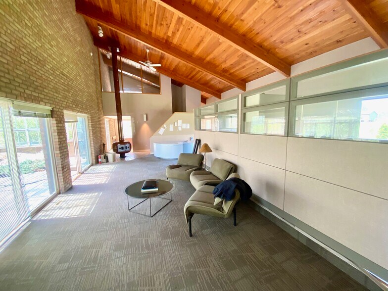 More Photos Of 5440 E County Road 450 N, Albany Loft Creative Space For Sale