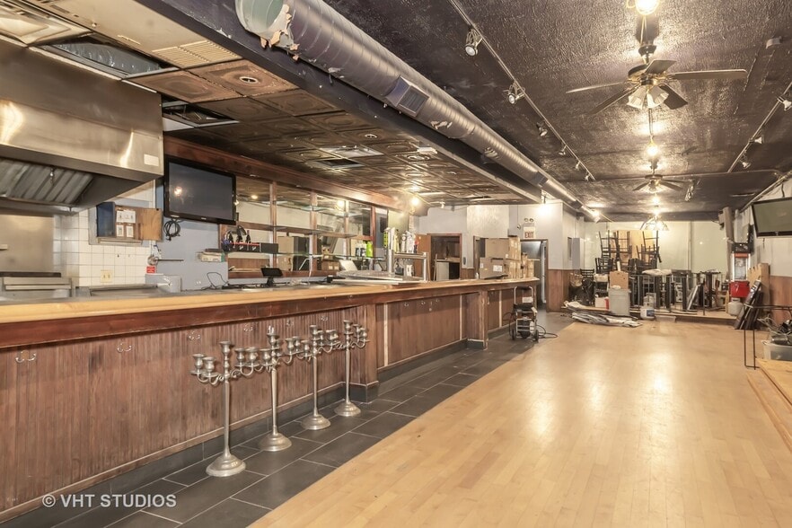 More Photos Of 1233 S Wabash Ave, Chicago Storefront Retail Office For Sale