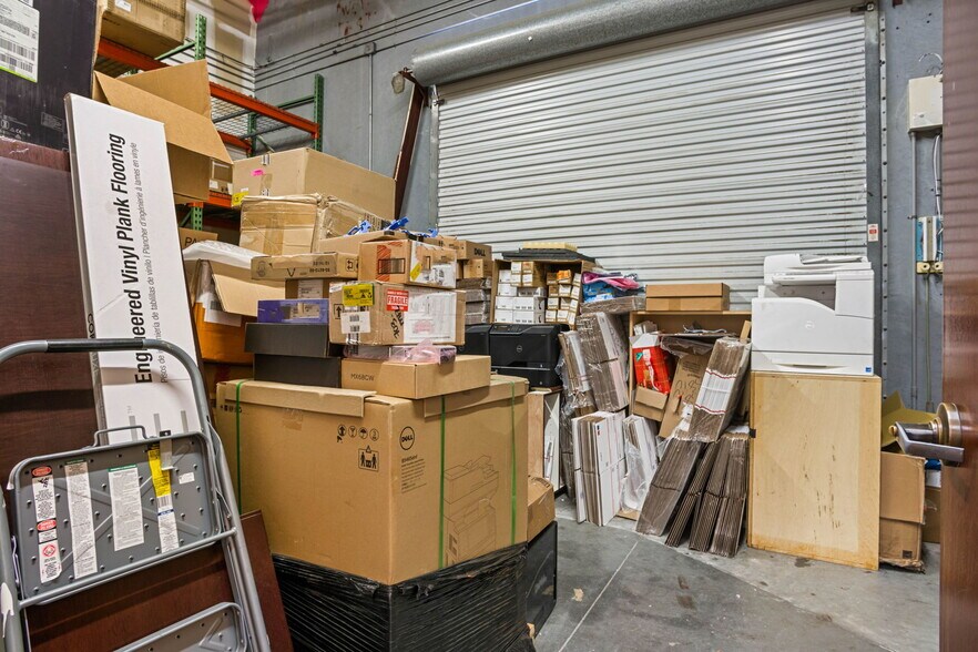 More Photos Of 8810 Commodity Cir, Orlando Coworking Space