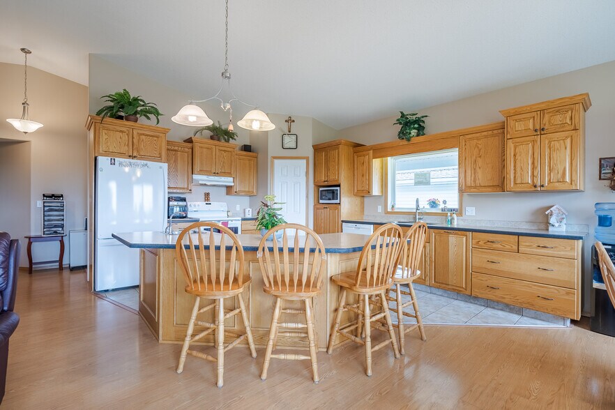 More Photos Of PT SE 10-50-2 W4, Blackfoot Trailer Camper Park For Sale