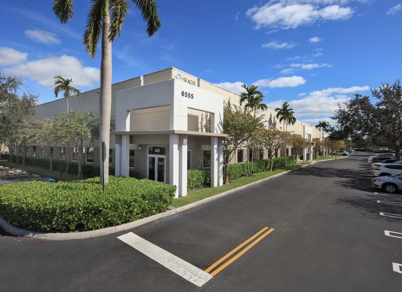 More Photos Of 6535 Nova Dr, Davie Unknown For Lease
