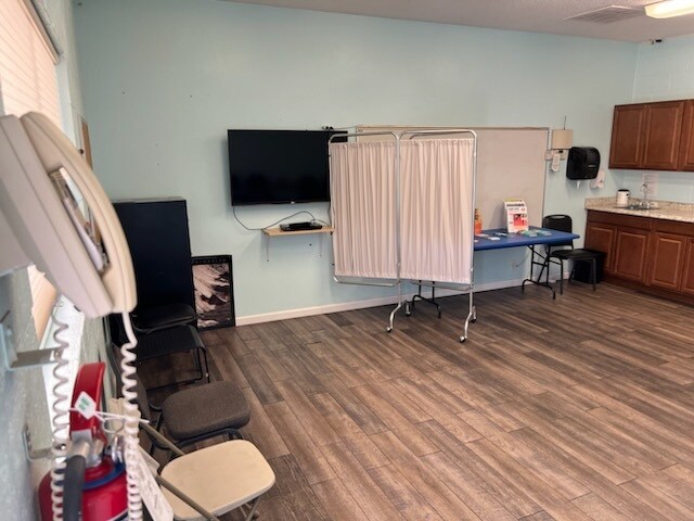 More Photos Of 4201 W Washington Ave, Las Vegas Religious Facility For Lease