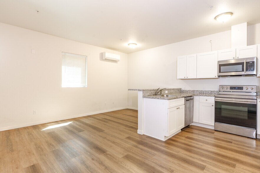 More Photos Of 6930-6940 SE Long St, Portland Apartments For Sale