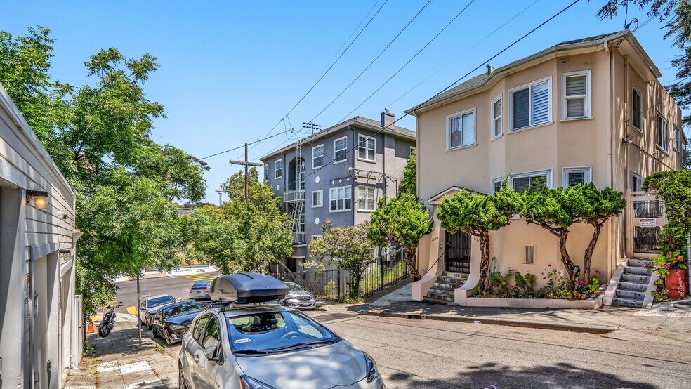 More Photos Of 1000 E 33rd St, Oakland Apartments For Sale