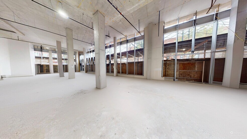 More Photos Of 815 Kings Hwy, Brooklyn Office For Lease