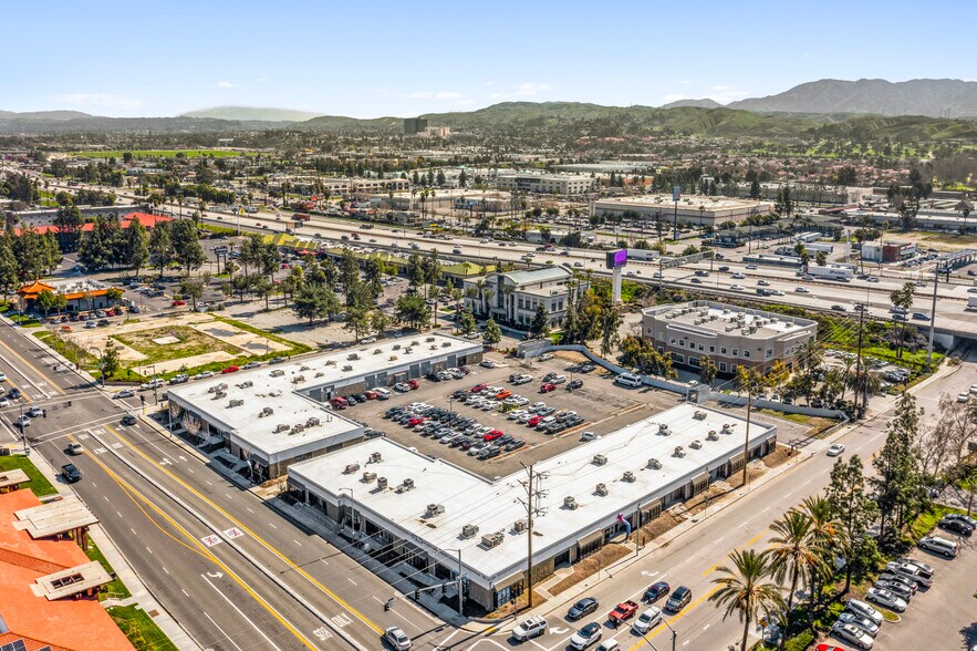 More Photos Of 165 W Hospitality Ln, San Bernardino Flex For Lease