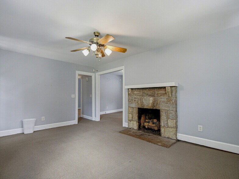 More Photos Of 1063 Louisville Hwy, Goodlettsville Flex For Sale
