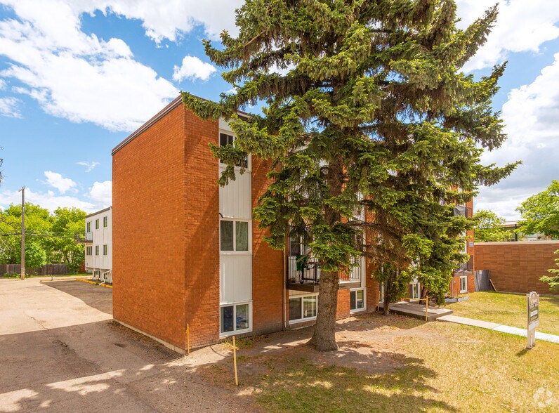 Primary Photo Of 11507 124 St, Edmonton Apartments For Sale