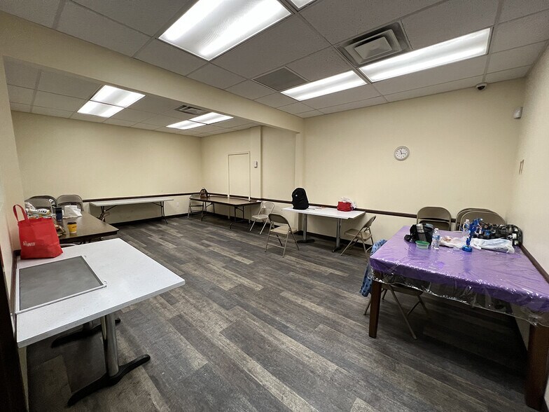 More Photos Of 1100 Milik St, Carteret Manufacturing For Sale