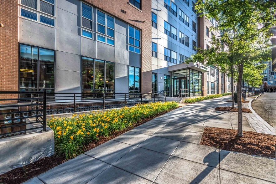 More Photos Of 145 Front St, Worcester Apartments For Lease