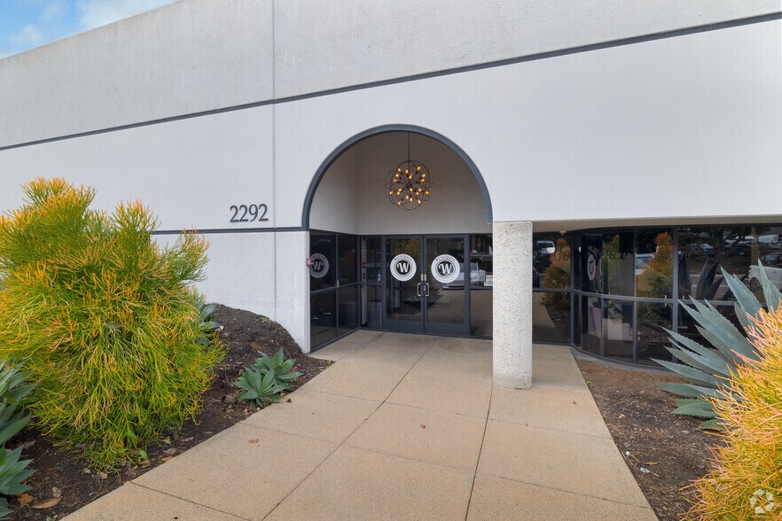 More Photos Of 2292 Faraday Ave, Carlsbad Research And Development For Sale