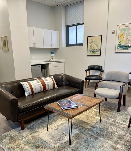 More Photos Of 233 E Redwood St, Baltimore Coworking Space