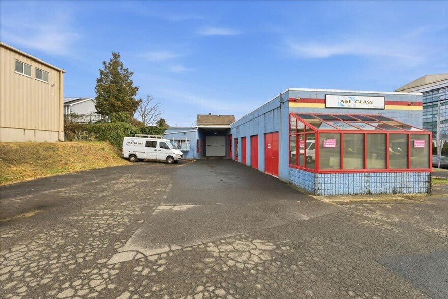 More Photos Of 559 Orange Ave, West Haven, Ct, West Haven Storefront For Sale