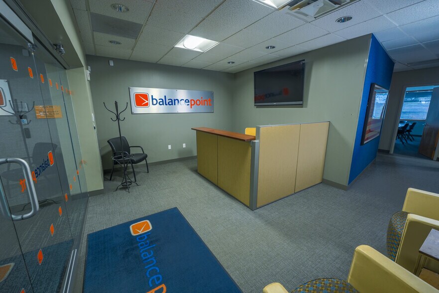 More Photos Of 65 Harristown Rd, Glen Rock Office For Lease