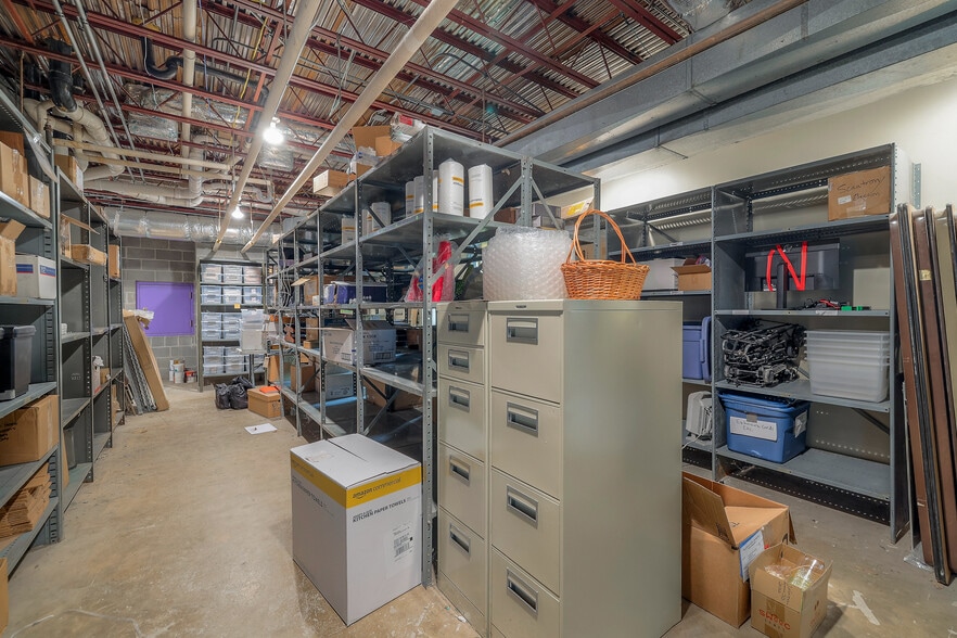 More Photos Of 8880 Ballentine St, Overland Park Office For Sale