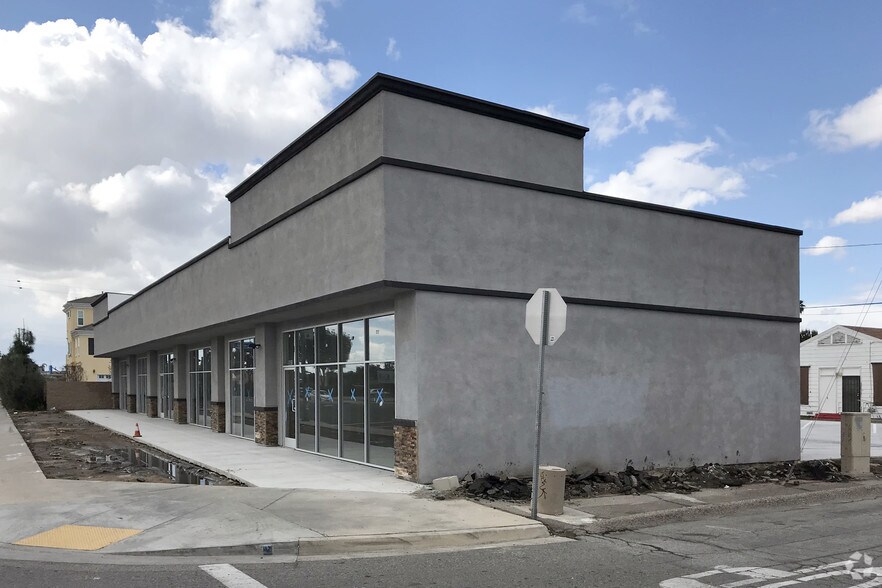 More Photos Of 8661-8681 Garden Grove Blvd, Garden Grove Freestanding For Lease