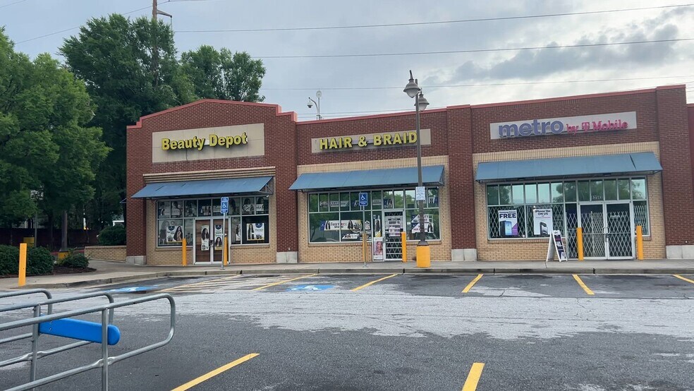 More Photos Of , Atlanta General Retail For Sale