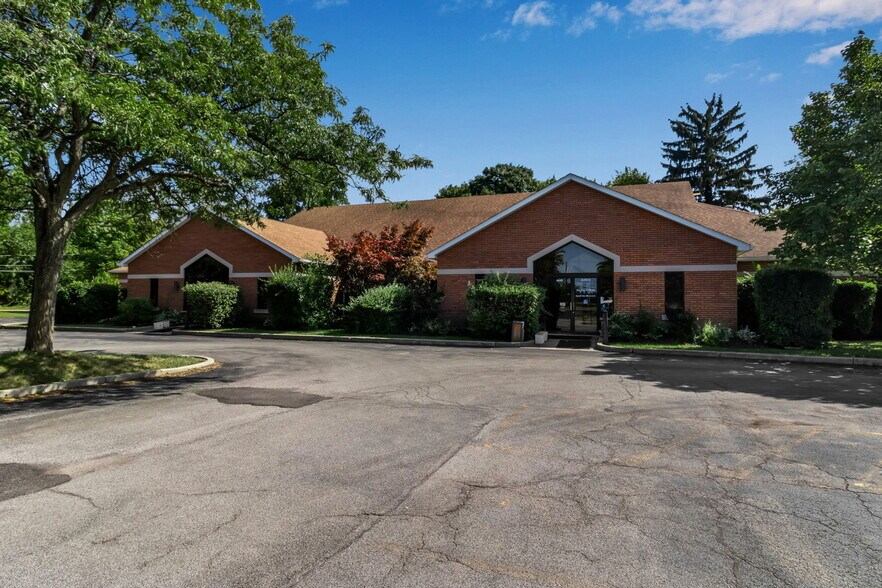 More Photos Of 6645 Main St, Buffalo Office For Sale