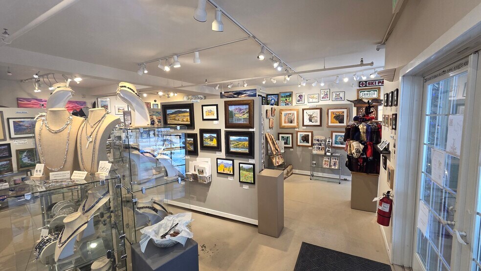 More Photos Of 101 E Main St, Frisco Flex For Lease