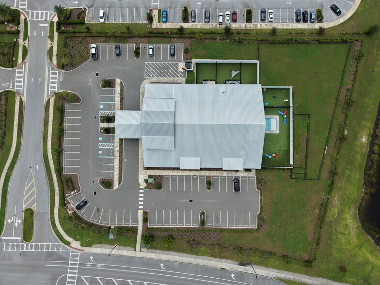More Photos Of 16719 Balance Cv, Land O' Lakes Office For Sale