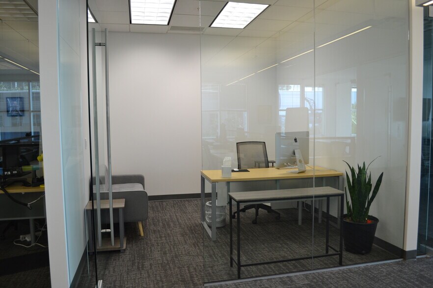 More Photos Of 245 Riverside Ave, Jacksonville Office For Lease