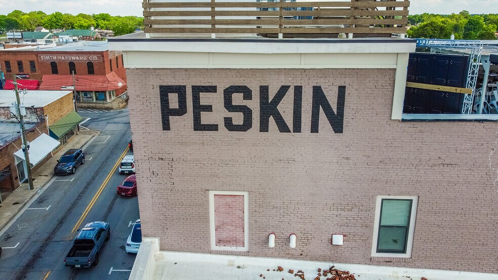 More Photos Of 21 E Athens St, Winder General Retail For Sale