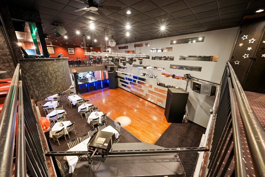 More Photos Of 5772 S Archer Ave, Chicago General Retail For Sale