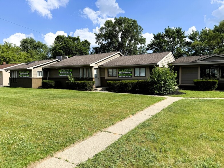 More Photos Of 5685 Highland Rd, Waterford Medical For Sale