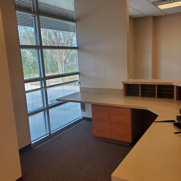 More Photos Of 12591 Sorrento Rd, Perdido Key Medical For Lease