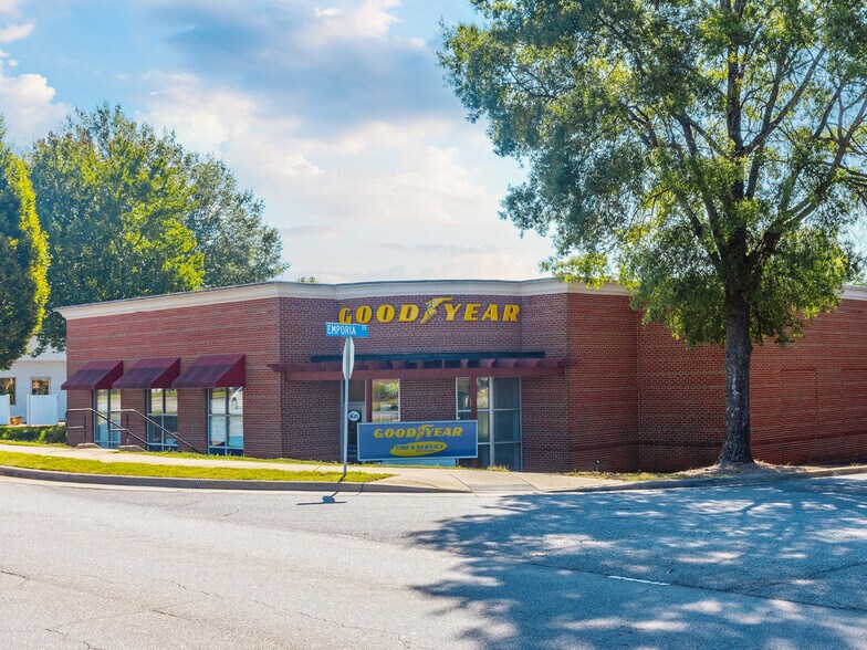 More Photos Of 20110 W Catawba Ave, Cornelius Auto Repair For Sale