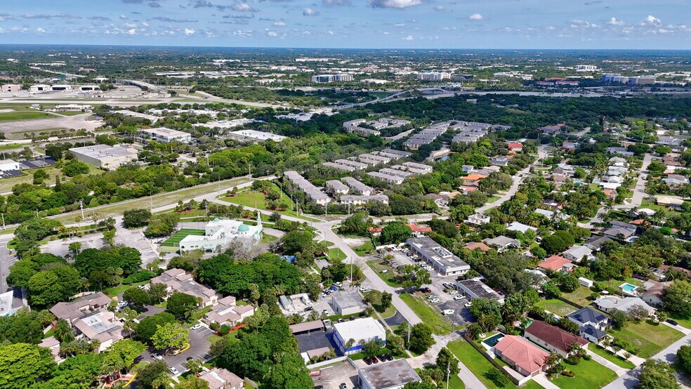 More Photos Of 442 NW 35th St, Boca Raton Office For Sale