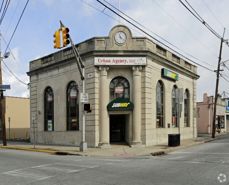 Primary Photo Of 315-319 Lafayette Ave, Hawthorne Office For Lease