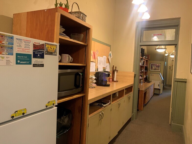 More Photos Of 16 N Trade St, Tryon Office For Sale