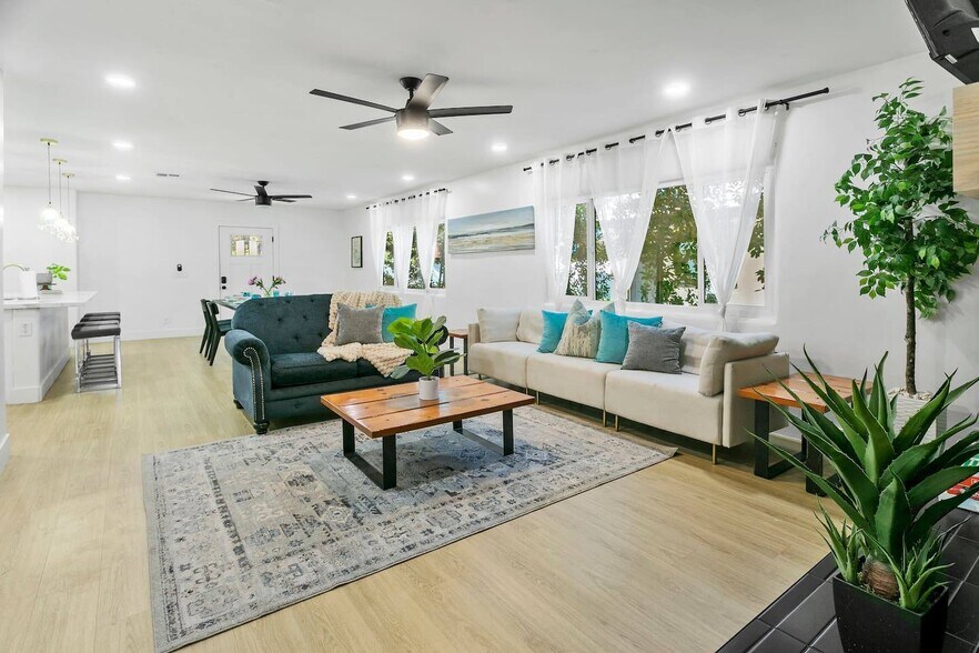 More Photos Of 3139 N 40th St, Phoenix Apartments For Sale