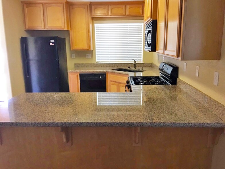 More Photos Of 4025-4065 Dale Rd, Modesto Apartments For Sale