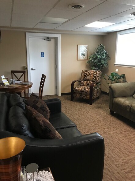 More Photos Of 1400 Amherst, Winchester Medical For Lease