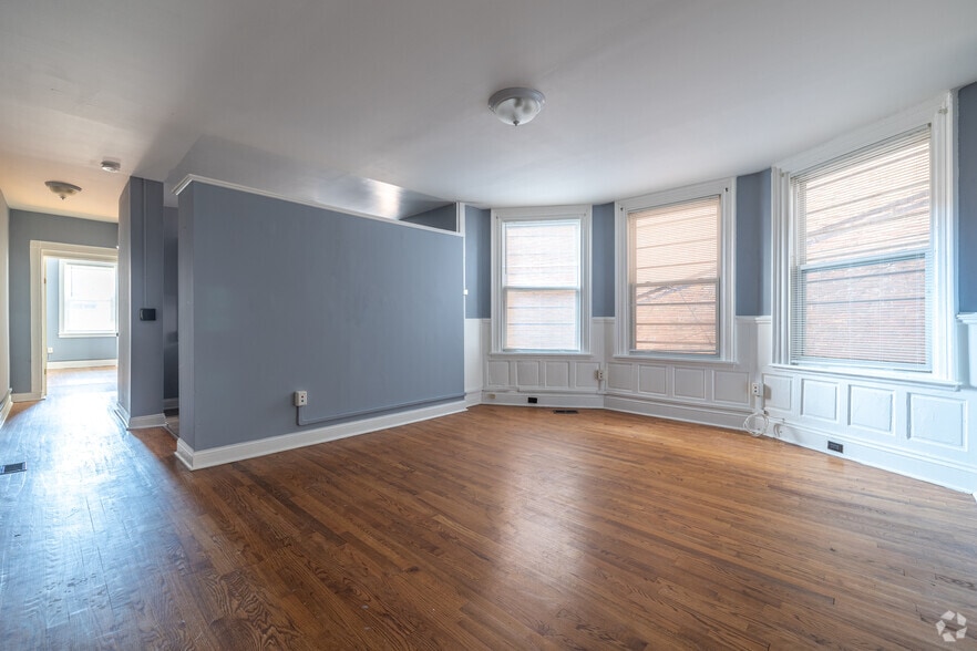 More Photos Of 1015 Cathedral St, Baltimore Apartments For Lease