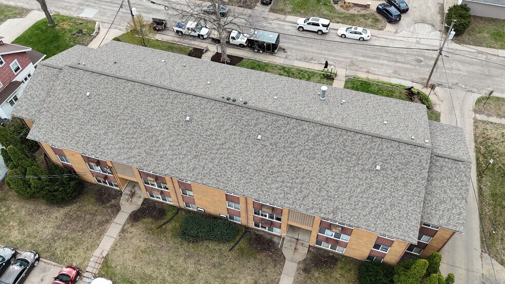 More Photos Of 220 28th Street Dr SE, Cedar Rapids Apartments For Sale