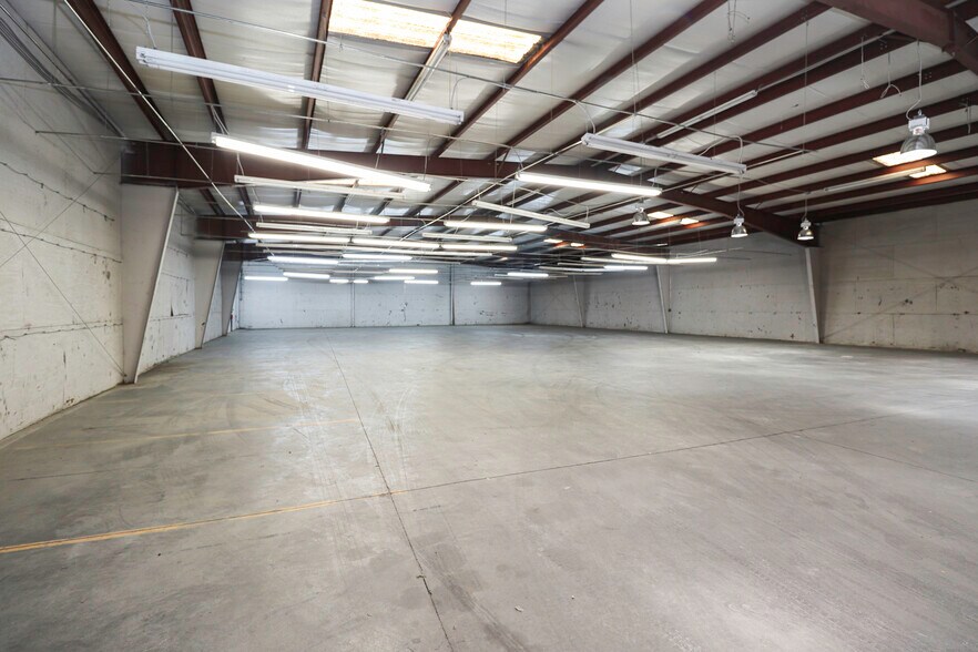 More Photos Of 4734 Potato House Ct, Wilson Warehouse For Lease