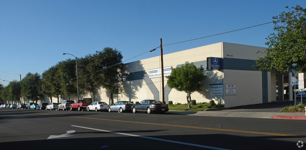 More Photos Of 576 N Citrus Ave, Covina Service For Lease