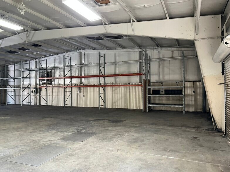 More Photos Of 6120 Airways Blvd, Chattanooga Warehouse For Lease